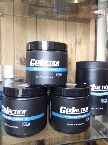  Salón de belleza Lucky's | Cortes de Cabello para hombres, mujeres y niños | El mejor salón de belleza en Santa Monica Blvd.